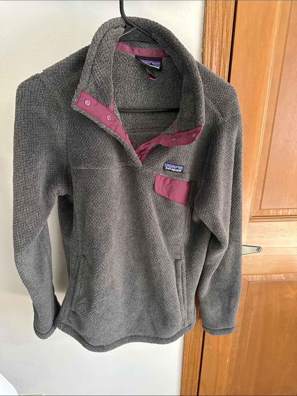 Patagonia Gray Fleece Pullover with Plum Trim